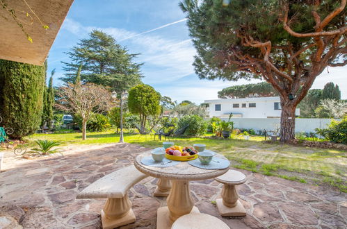 Photo 2 - Appartement de 1 chambre à Cavalaire-sur-Mer avec jardin et terrasse