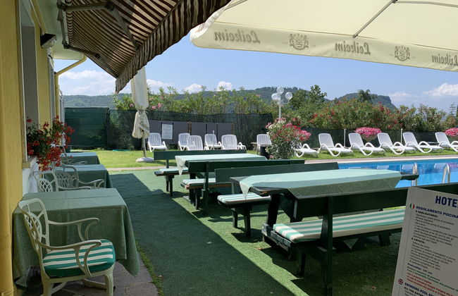 2 bedroom Apartment in Costermano sul Garda with swimming pool and garden - Photo 19