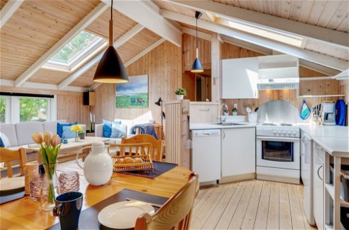 Photo 14 - Maison de 2 chambres à Vesterø Havn avec terrasse et sauna