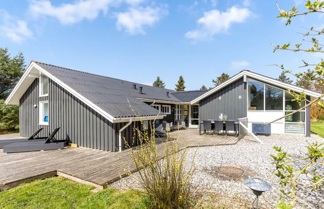 Casa de 4 quartos em Løkken com piscina privada e terraço - Foto 12