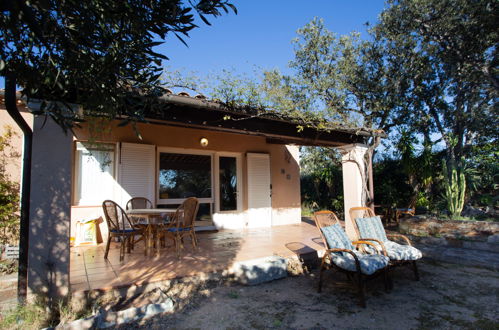 Photo 1 - Appartement de 3 chambres à Le Lavandou avec jardin et terrasse