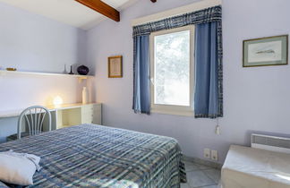 Foto 3 - Apartamento de 3 quartos em Le Lavandou com jardim e vistas do mar