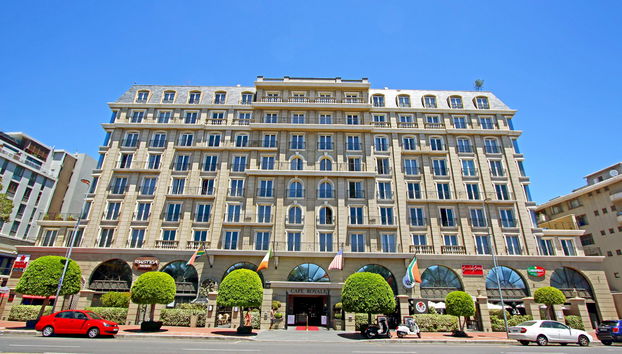 Cape Royale Residences - Photo 3