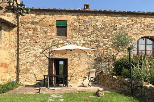 Photo 26 - 2 bedroom House in Castellina in Chianti with swimming pool and garden