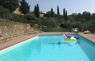 Foto 2 - Casa de 2 quartos em Castellina in Chianti com piscina e jardim