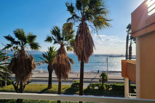 Photo 15 - Appartement de 1 chambre à Cavalaire-sur-Mer avec terrasse et vues à la mer