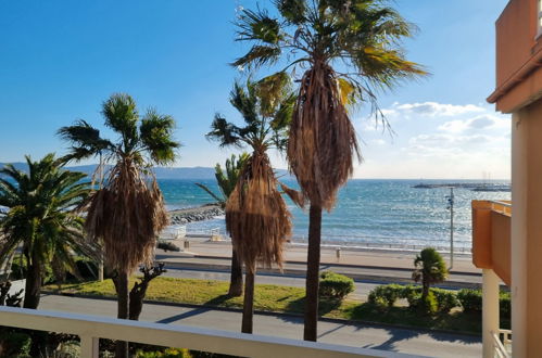 Foto 1 - Apartment mit 1 Schlafzimmer in Cavalaire-sur-Mer mit terrasse und blick aufs meer