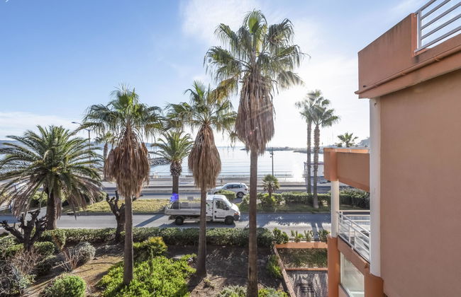Apartamento de 2 quartos em Cavalaire-sur-Mer com terraço - Foto 9