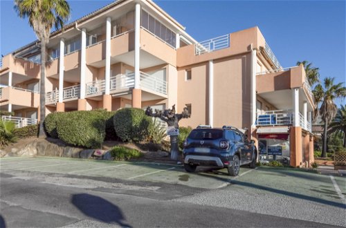 Foto 20 - Apartamento de 1 habitación en Cavalaire-sur-Mer con terraza y vistas al mar