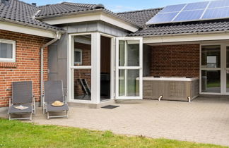 Photo 3 - Maison de 10 chambres à Vejers Strand avec terrasse et sauna