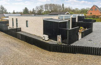 Photo 3 - Maison de 2 chambres à Blokhus avec terrasse et sauna