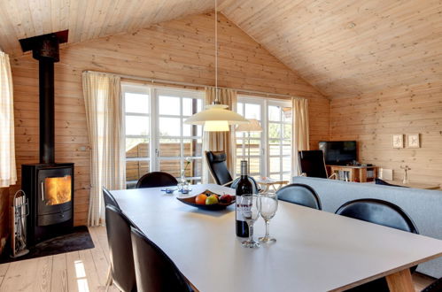 Foto 5 - Casa de 3 habitaciones en Klitmøller con terraza y sauna