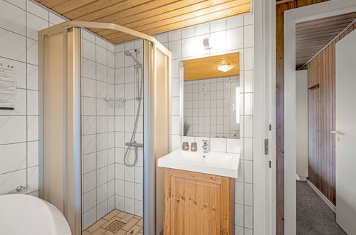 Foto 14 - Casa de 2 quartos em Hvide Sande com terraço e sauna