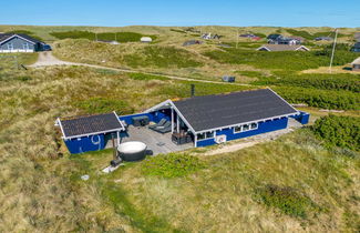 Foto 1 - Casa de 2 quartos em Hvide Sande com terraço e banheira de hidromassagem