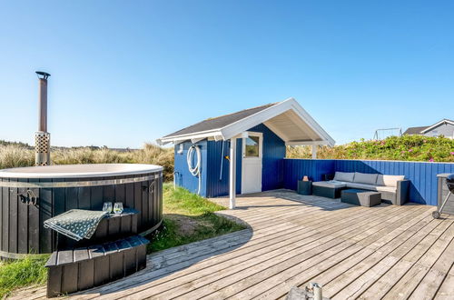 Foto 23 - Casa de 2 quartos em Hvide Sande com terraço e banheira de hidromassagem