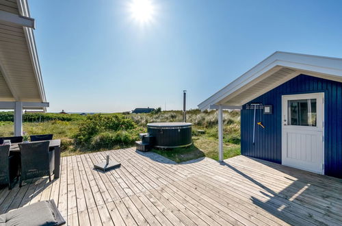 Foto 25 - Casa de 2 quartos em Hvide Sande com terraço e banheira de hidromassagem