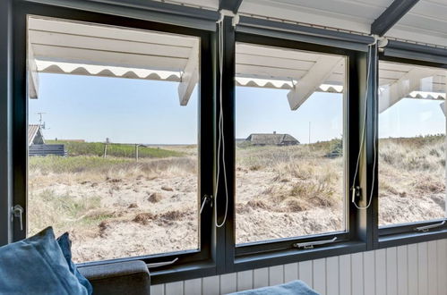 Photo 8 - Maison de 2 chambres à Hvide Sande avec terrasse et bain à remous