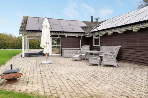 Photo 2 - Maison de 4 chambres à Væggerløse avec terrasse et sauna