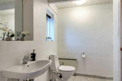 Foto 27 - Casa de 4 quartos em Rindby Strand com terraço e sauna