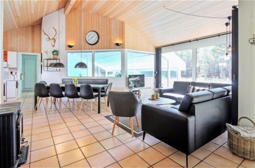 Photo 10 - Maison de 4 chambres à Oksbøl avec piscine privée et terrasse