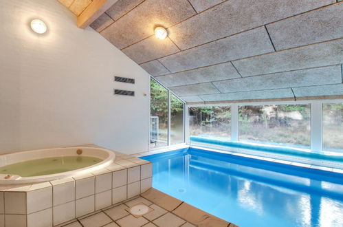 Foto 12 - Casa de 4 quartos em Oksbøl com piscina privada e terraço