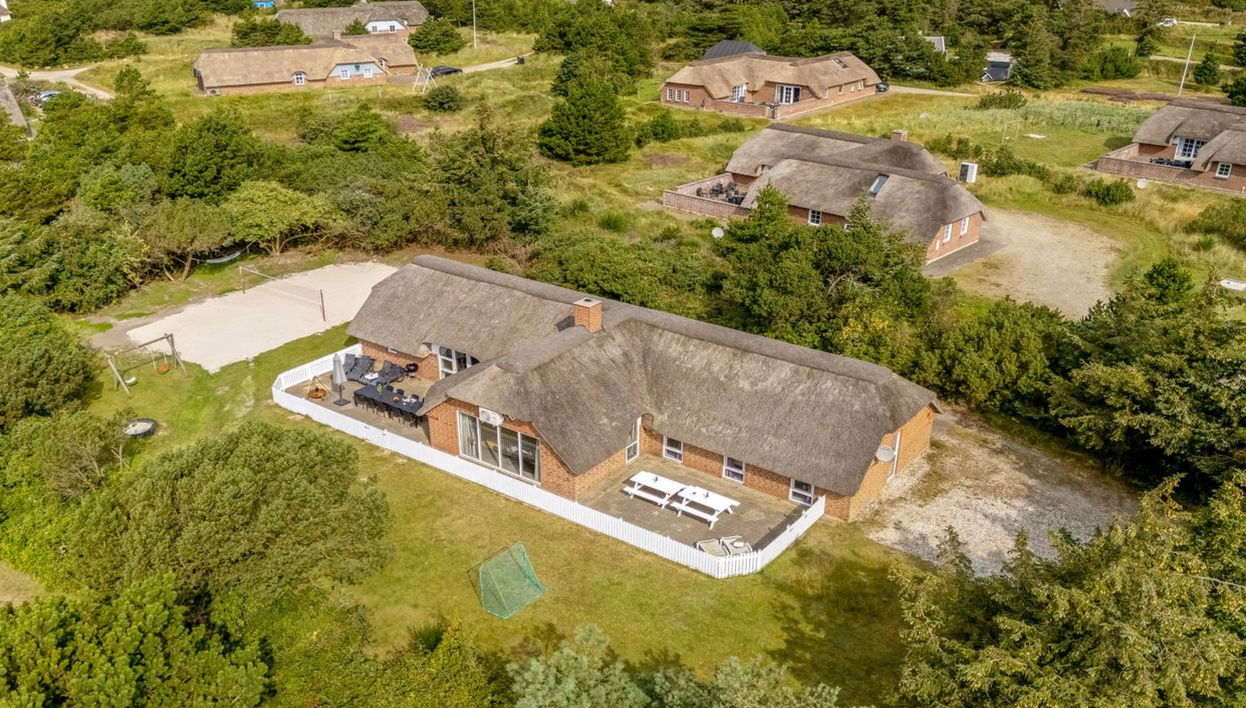 Casa de 5 quartos em Ringkøbing com piscina privada e terraço - Foto 1