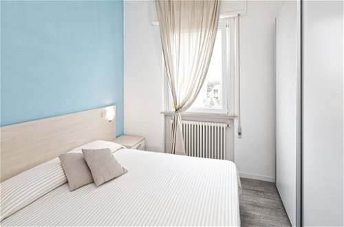 Foto 4 - Apartment mit 1 Schlafzimmer in Rimini mit blick aufs meer