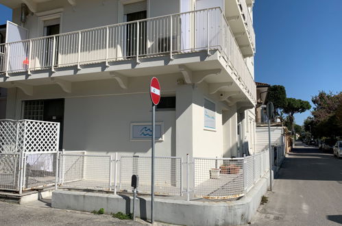 Foto 7 - Appartamento con 1 camera da letto a Rimini con vista mare