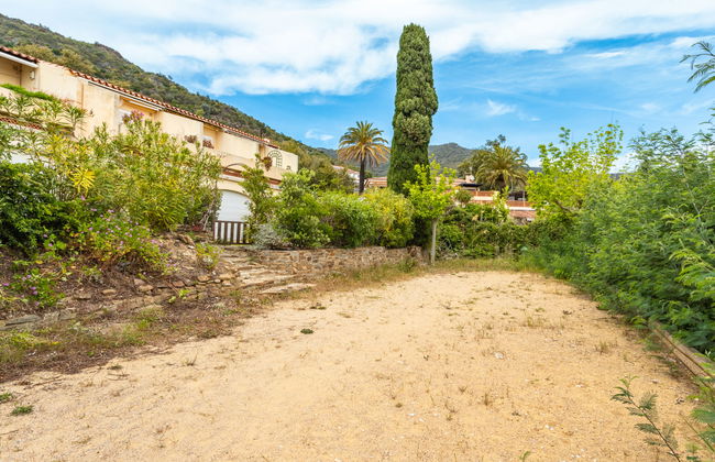 Apartamento de 2 quartos em Le Lavandou com piscina e jardim - Foto 26