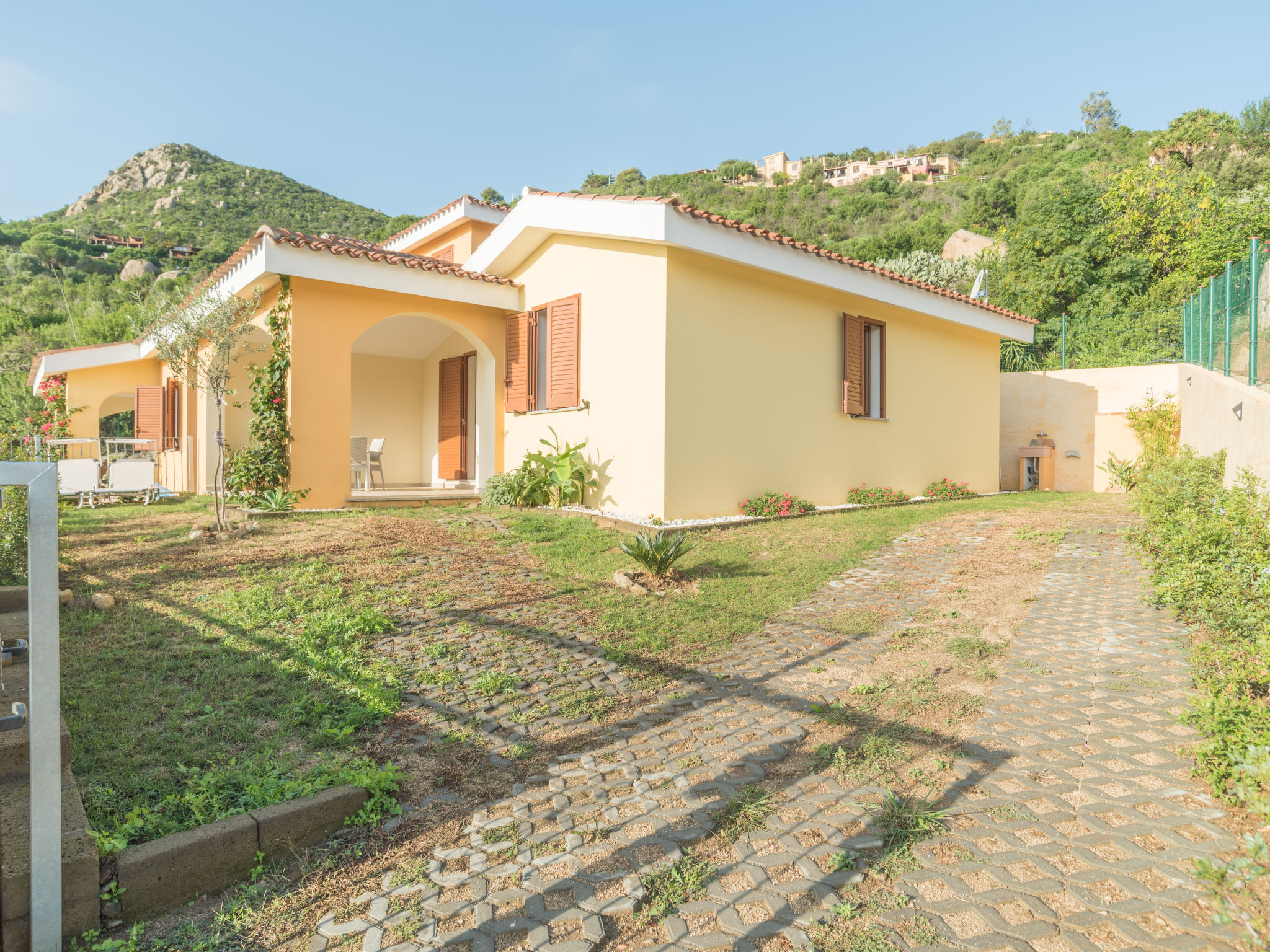 Photo 1 - Maison de 2 chambres à Muravera avec jardin et terrasse