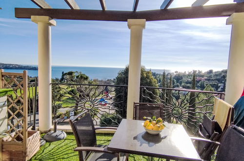 Foto 62 - Apartamento de 1 quarto em Saint-Raphaël com piscina e jardim