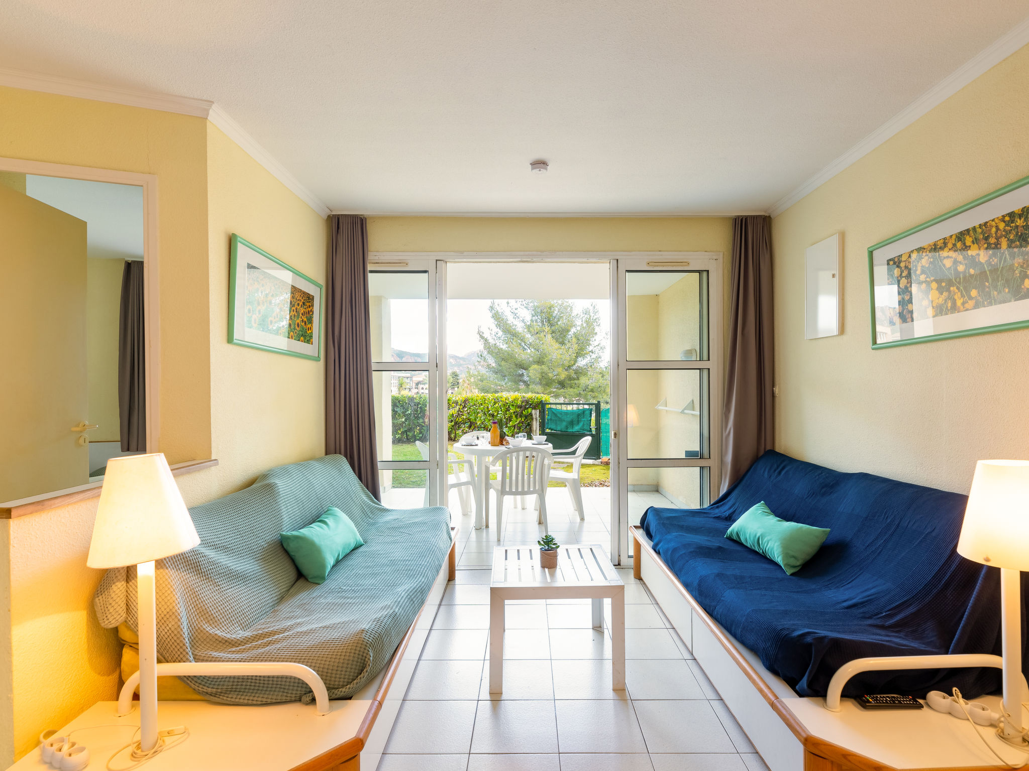 Photo 1 - Appartement de 1 chambre à Saint-Raphaël avec piscine et jardin