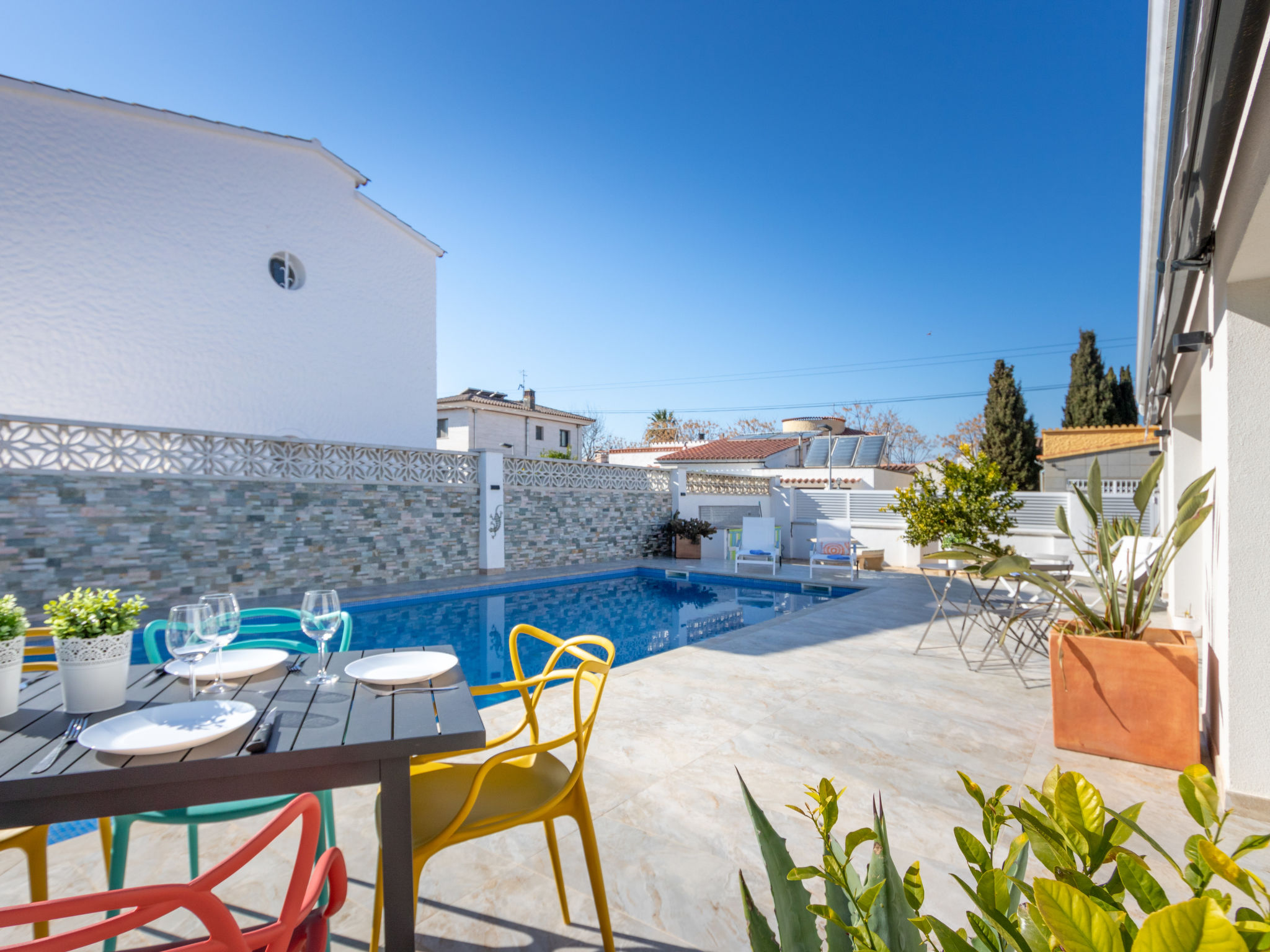 Foto 24 - Casa de 3 quartos em Castelló d'Empúries com piscina privada e vistas do mar