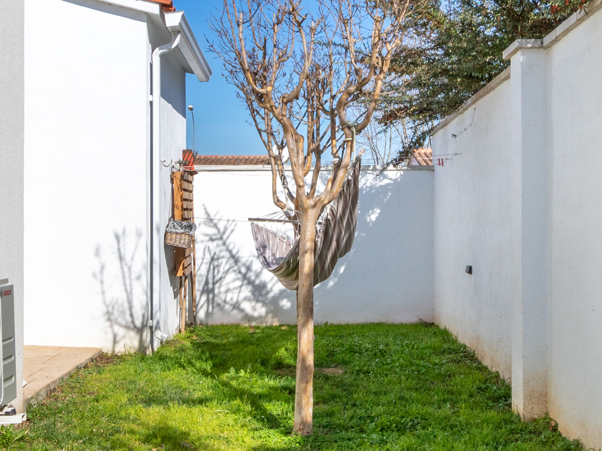 Foto 31 - Casa de 3 habitaciones en Castelló d'Empúries con piscina privada y vistas al mar