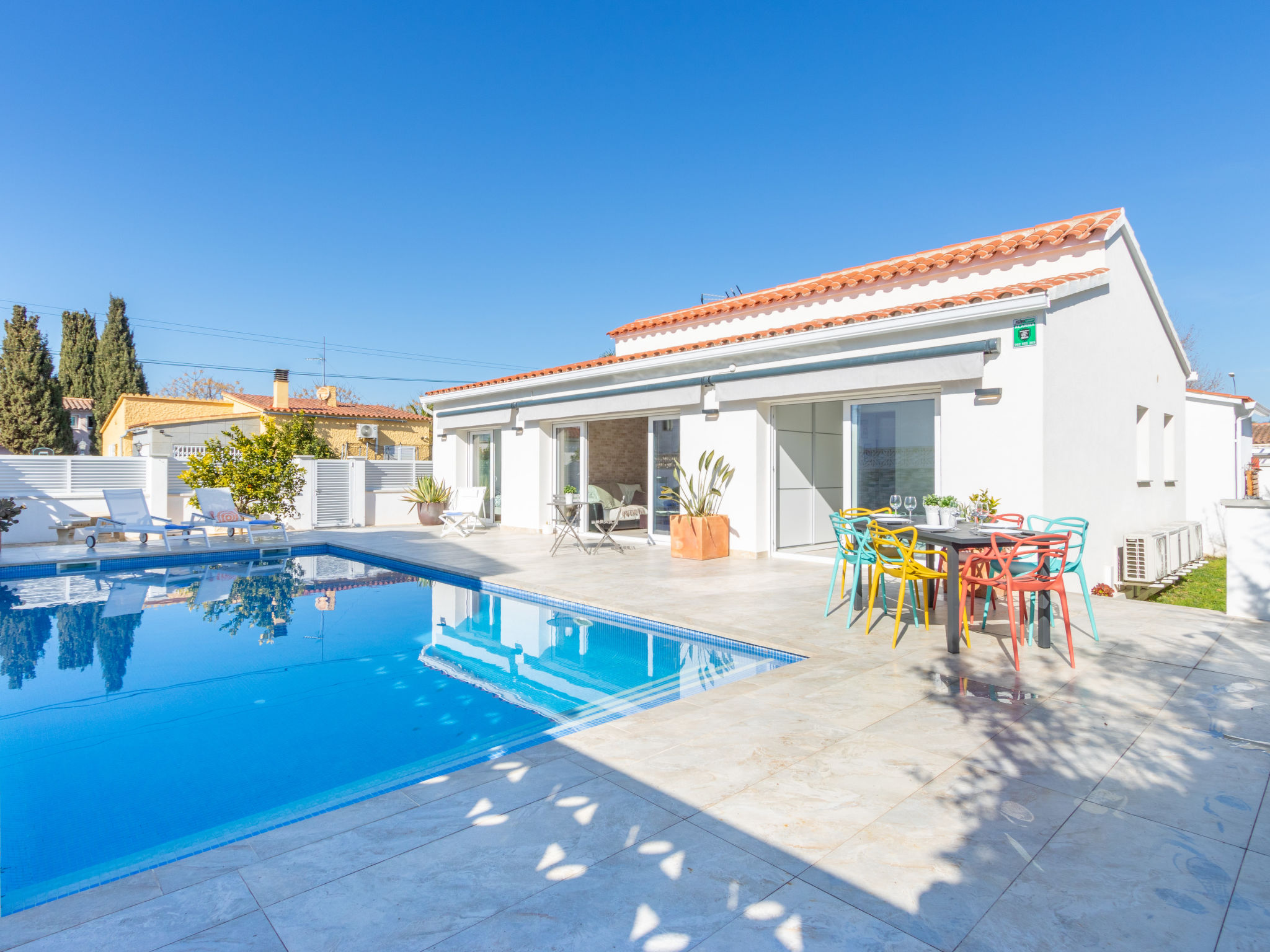 Photo 1 - Maison de 3 chambres à Castelló d'Empúries avec piscine privée et vues à la mer