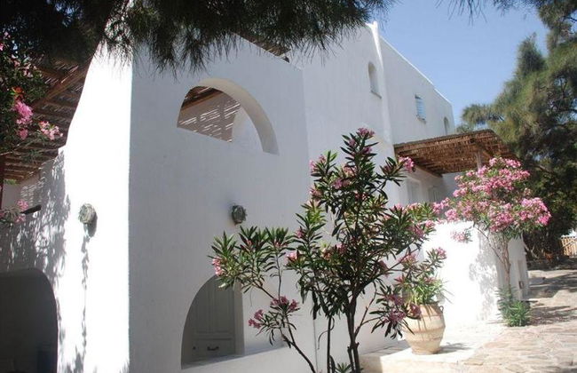 Elena Studios & Suites - Foto 7