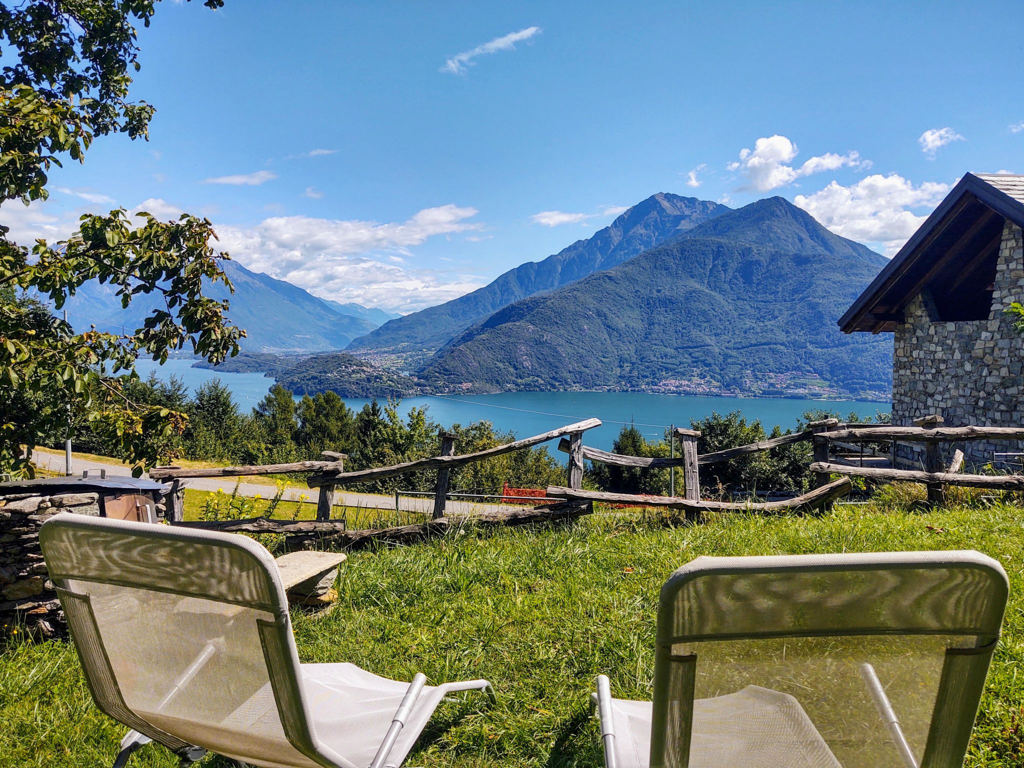 Foto 2 - Haus mit 1 Schlafzimmer in Pianello del Lario mit garten und blick auf die berge