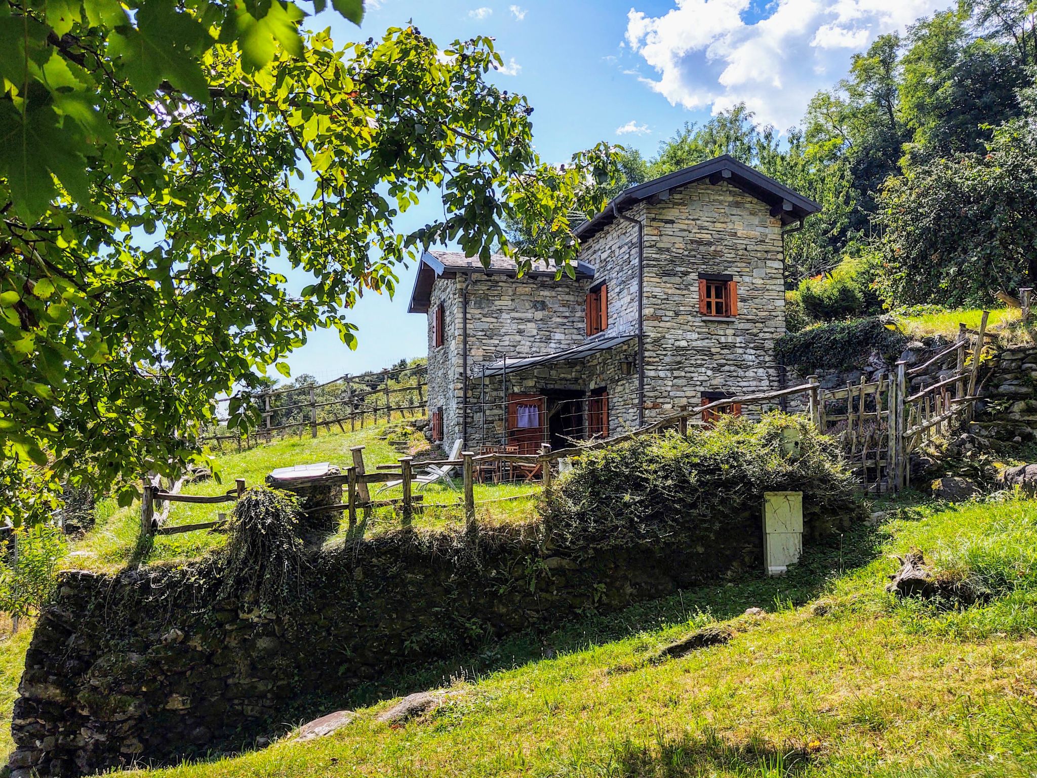 Photo 6 - Maison de 1 chambre à Pianello del Lario avec jardin et vues sur la montagne
