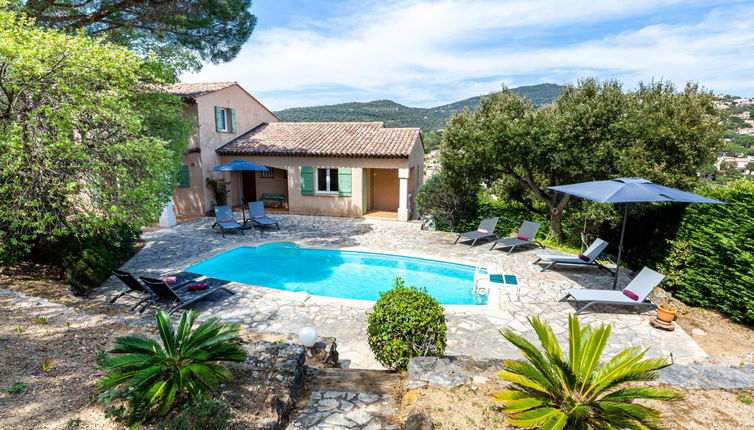 Foto 1 - Haus mit 4 Schlafzimmern in Sainte-Maxime mit privater pool und blick aufs meer