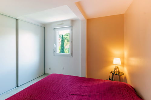 Foto 11 - Apartment mit 3 Schlafzimmern in Saint-Cyr-sur-Mer mit terrasse und blick aufs meer