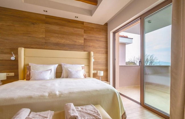 Casa de 5 quartos em Malinska-Dubašnica com piscina privada e jardim - Foto 19