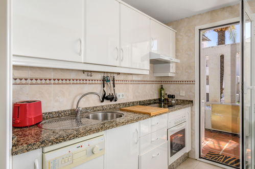 Photo 10 - 2 bedroom Apartment in Marbella with swimming pool and garden