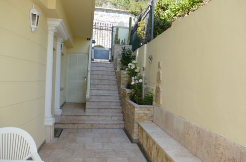 Photo 18 - 2 bedroom Apartment in Ventimiglia with terrace and sea view