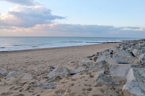 Photo 29 - Maison de 2 chambres à Agon-Coutainville avec jardin et vues à la mer