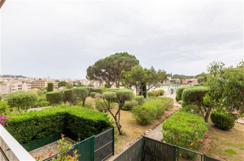 Foto 19 - Apartamento de 2 habitaciones en Sainte-Maxime con piscina y vistas al mar