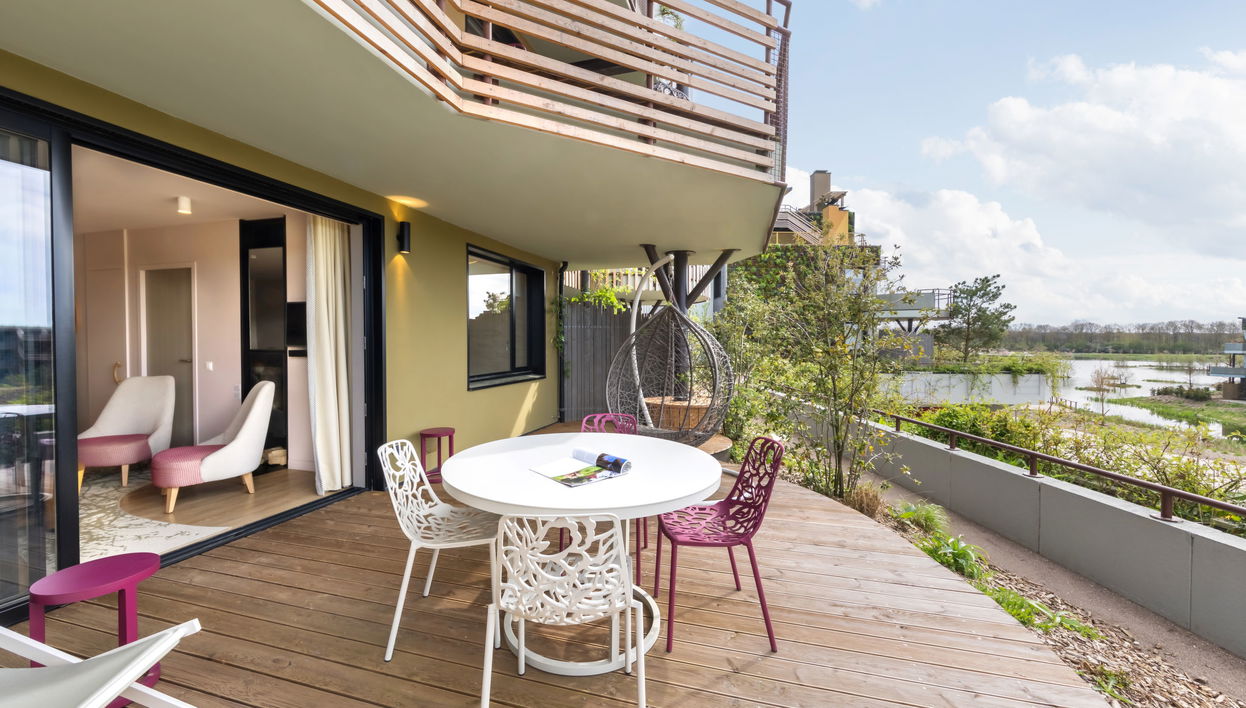 Apartamento de 2 habitaciones en Villeneuve-le-Comte con piscina y terraza - Foto 1