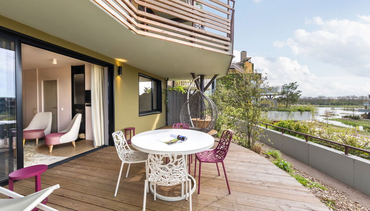 Photo 1 - Appartement de 2 chambres à Villeneuve-le-Comte avec piscine et terrasse