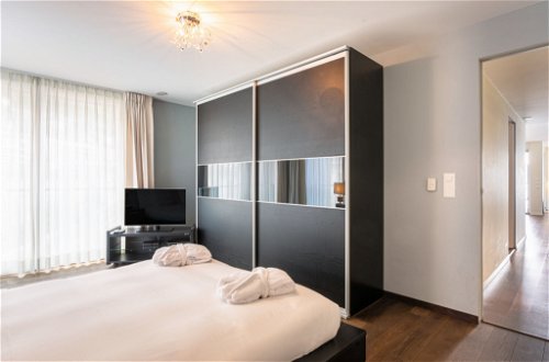 Foto 13 - Apartment mit 2 Schlafzimmern in Montreux mit schwimmbad und blick auf die berge