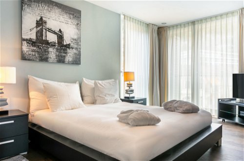 Foto 4 - Appartamento con 2 camere da letto a Montreux con piscina e vista sulle montagne