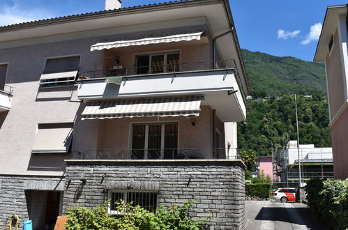 Foto 1 - Appartamento con 2 camere da letto a Locarno con vista sulle montagne